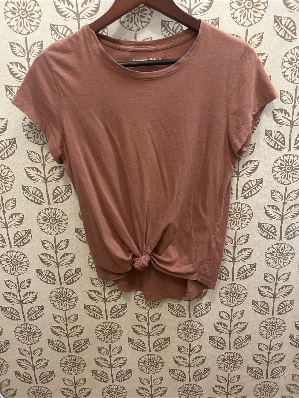 Abercrombie & Fitch Dusty Rose Knot-Front Short Sleeve Tee